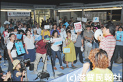 SEALDs街宣アピール写真