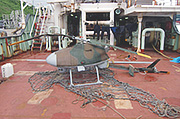 福井県美浜町の海で回収された陸上自衛隊無人偵察ヘリ写真