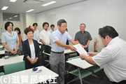 滋賀県に合同演習に反対するよう申し入れる「ふるさとをアメリカ軍に使わせない滋賀県連絡会」写真