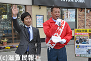 「森友学園」問題で徹底追及を求める日本共産党・山田氏ら街頭宣伝写真