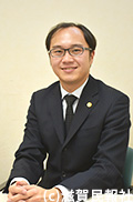 滋賀第一法律事務所 弁護士・関口氏写真