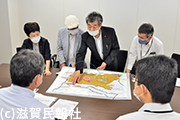 滋賀県に第三者委員会での原因究明を要請する各氏写真