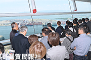 万博会場を視察する日本共産党滋賀県地方議員団写真