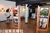 「成安造形大学×大津ジャズフェスティバル・街歩きポスター展」写真