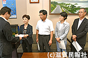 滋賀県に要請する日本共産党滋賀県議団写真